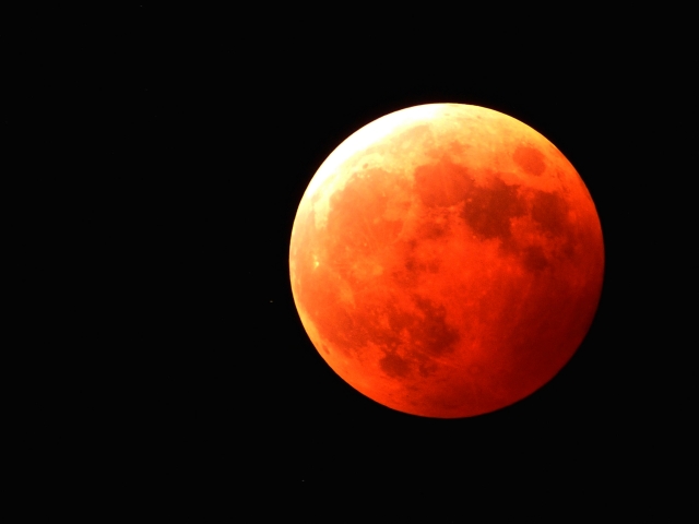 赤い月は地震の前兆 月が赤く見えるのはなぜ 赤い月は大きい お役立ち情報館